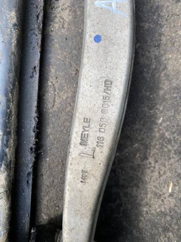 Важіль передньої підвіски верхній, лівий — фото 2