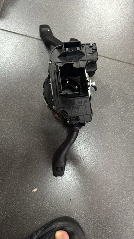 Переключатель подрулевой правый — фото 2