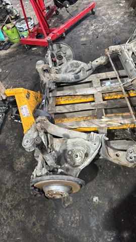 Балка задней подвески (подрамник) — фото 3