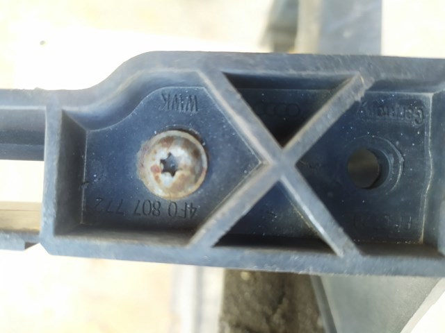 Кронштейн бампера переднего правый — фото 2