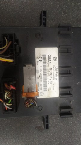 Модуль управления (ЭБУ) светом фар — фото 3