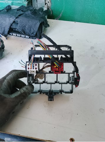 Кронштейн разъемов — фото 3