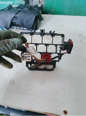 Кронштейн разъемов — фото 2