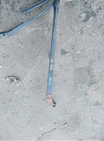 Двірник правий передній — фото 3