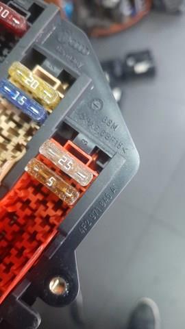 скриня запобіжників — фото 2