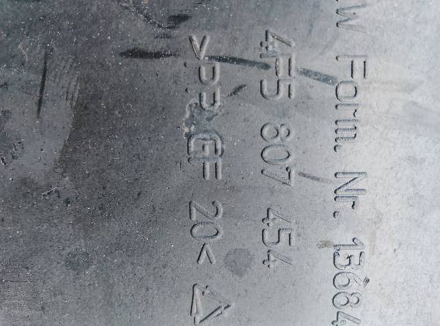 Направляюча заднього бампера, права — фото 2