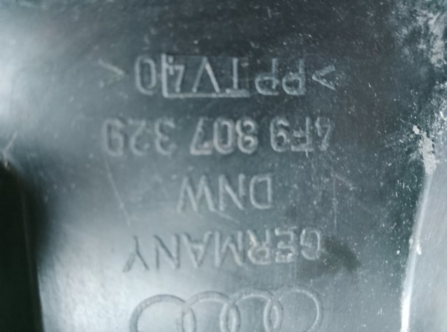 Кронштейн бампера заднього, центральний — фото 2