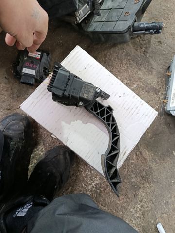 Педаль газу — фото 3