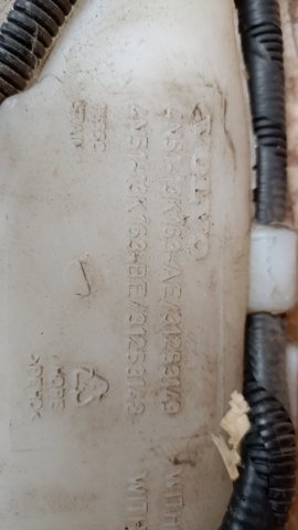 Бачок омивача — фото 2