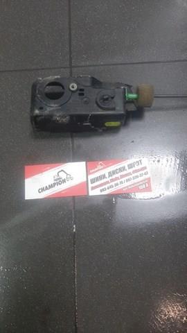 внутрішня ручка ззаду правих дверей — фото 2