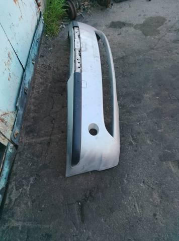 Бампер передній