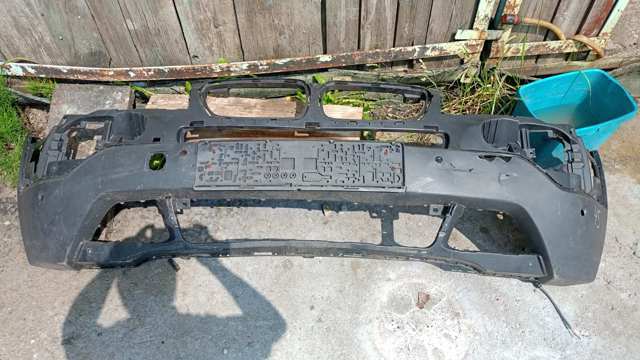 Бампер передній