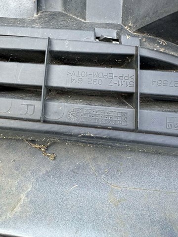 Решетка бампера переднего правая — фото 8