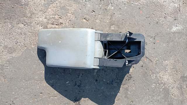 Підлокітник центральній консолі — фото 2