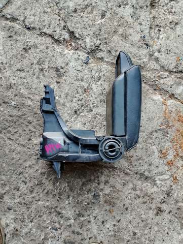 Підлокітник центральній консолі — фото 10