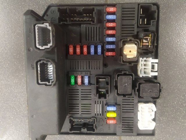 Блок запобіжників — фото 3