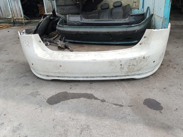 Бампер задній