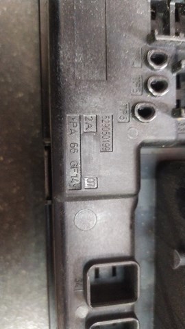 Блок запобіжників — фото 14