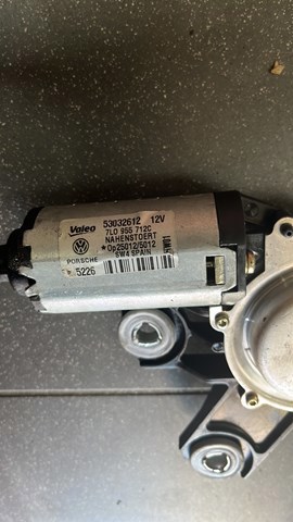 Двигун склоочисника заднього скла — фото 2