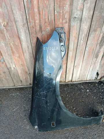 Крило переднє праве