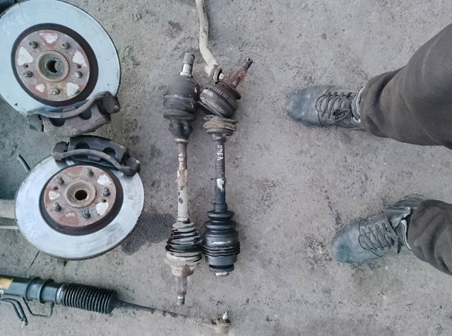 Рычаг передней подвески нижний правый — фото 3