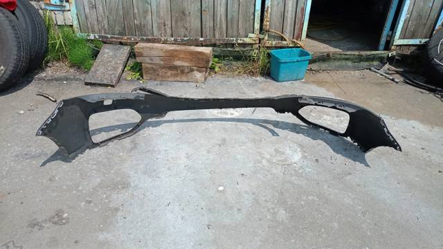 Бампер передний, верхняя часть