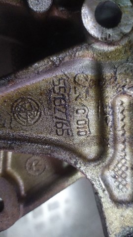 Кронштейн топливного насоса — фото 4