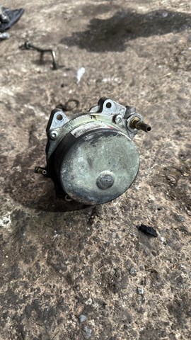 Насос вакуумный