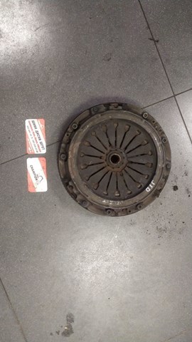 Маховик двигуна