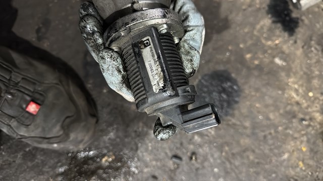 Клапан EGR рециркуляции газов — фото 2