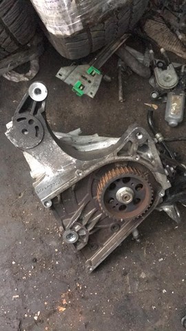 Кронштейн генератора opel insignia