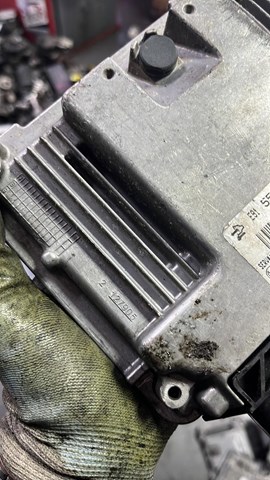 Модуль управления (ЭБУ) двигателем — фото 2