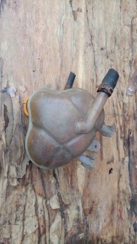 Бачок системи охолодження, розширювальний — фото 3