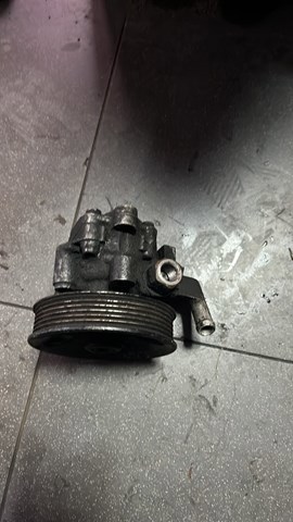 Насос гидроусилителя руля (ГУР)