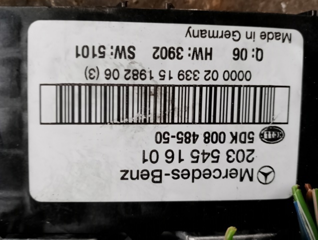 Блок реле предохранителей передний — фото 2