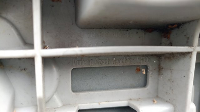 Кронштейн кріплення омивача — фото 4