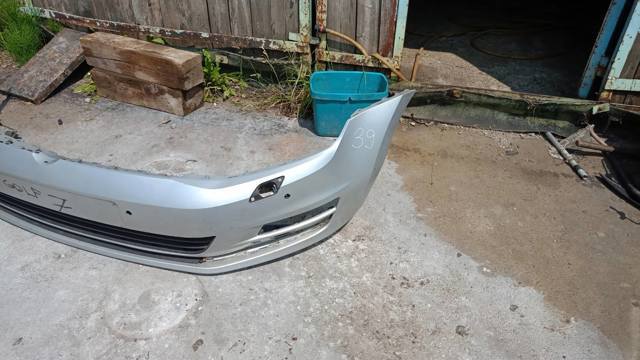 Решітка переднього бампера, центральна — фото 4