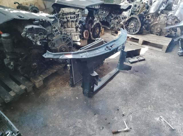 Панель передня — фото 2