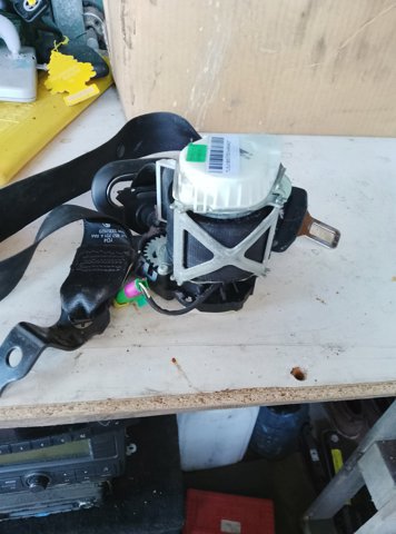 Ремінь безпеки — фото 4