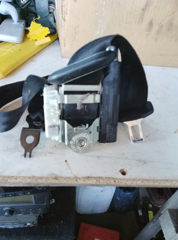 Ремінь безпеки — фото 5