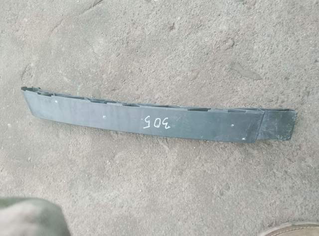 Направляюча заднього бампера, права — фото 5