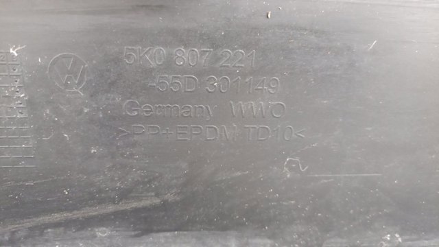 Бампер передній — фото 4