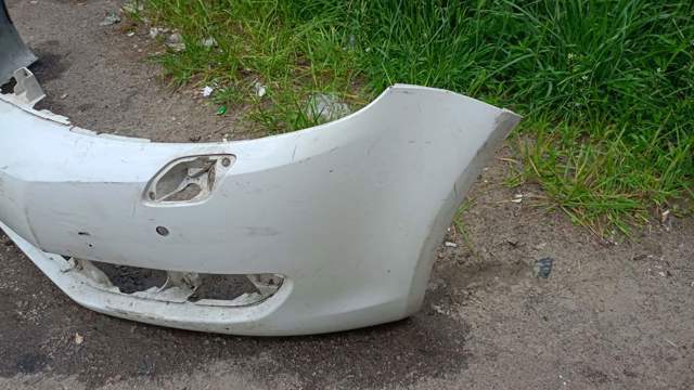 Бампер передній — фото 4