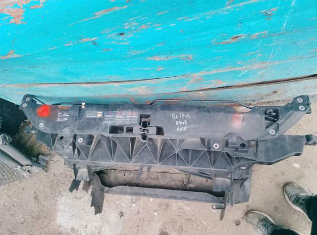 Панель передня — фото 4