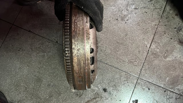 Маховик двигателя — фото 3