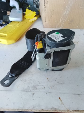 Ремінь безпеки — фото 5