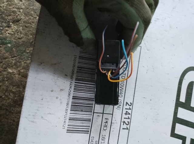 Кнопка ввімкнення аварійного сигналу — фото 3