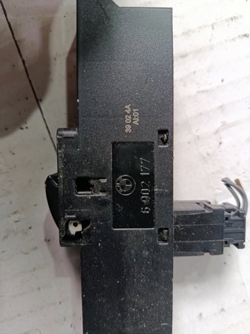 Кнопка вмикання двигуна склопідіймача передня ліва — фото 2