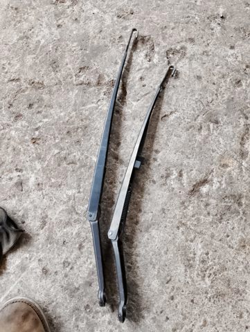 Важіль-поводок склоочисника лобового скла — фото 2