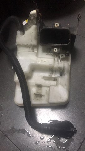 Бачок омывателя bmw e60 — фото 3